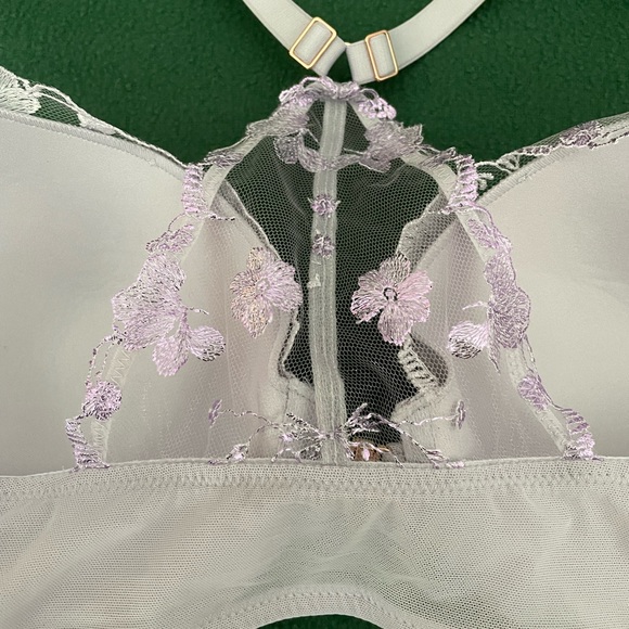 Victoria’s Secret BODY BY VICTORIA Full Coverage Shimmer Floral Racerback Bra - Picture 8 of 16